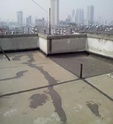 广平漏水维修 楼顶漏水是什么原因，楼顶漏水维修方法是什么?